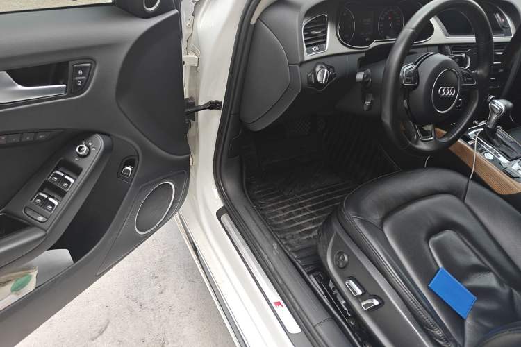 Used Audi A4L 2016 35 TFSI Collection Edition S line Luxury Model Driver Seat