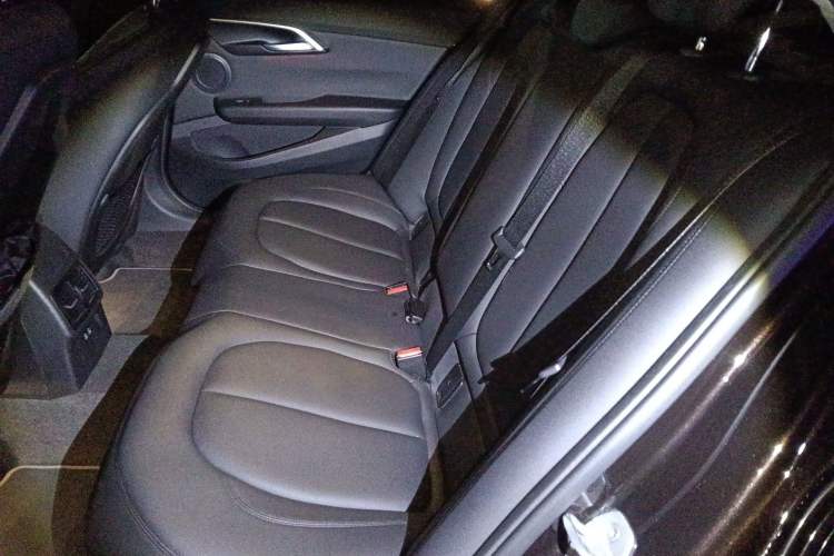 Used BMW 1 Series 2018 Facelifted 118i Sport Edition