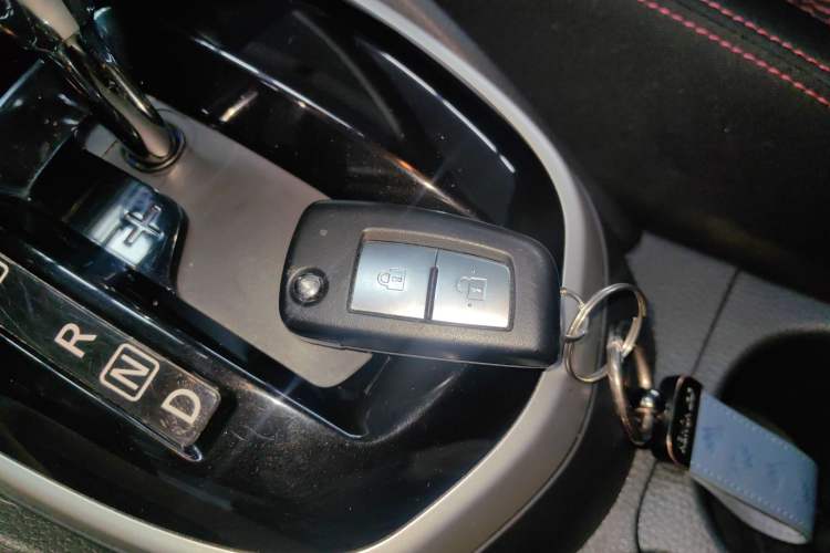 Used Nissan Qashqai 2016 2.0L CVT Elite Edition Interior 1