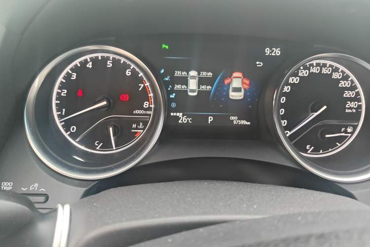 Used Toyota Camry 2019 2.5G Luxury Edition China VI Standard Odometer Close Up