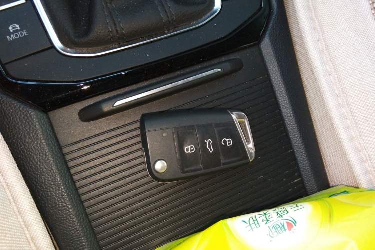 Used Volkswagen Sagitar 2022 280TSI DSG Excellence Edition Vehicle Key