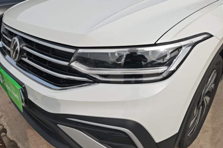 Used Volkswagen Tiguan L 2023 330TSI Automatic Two-Wheel Drive Comfort Edition Left Front Headlight