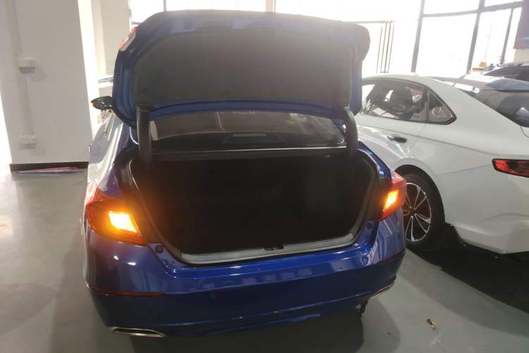 Used Honda Accord 2018 260TURBO Luxury Edition China V Emission Standard