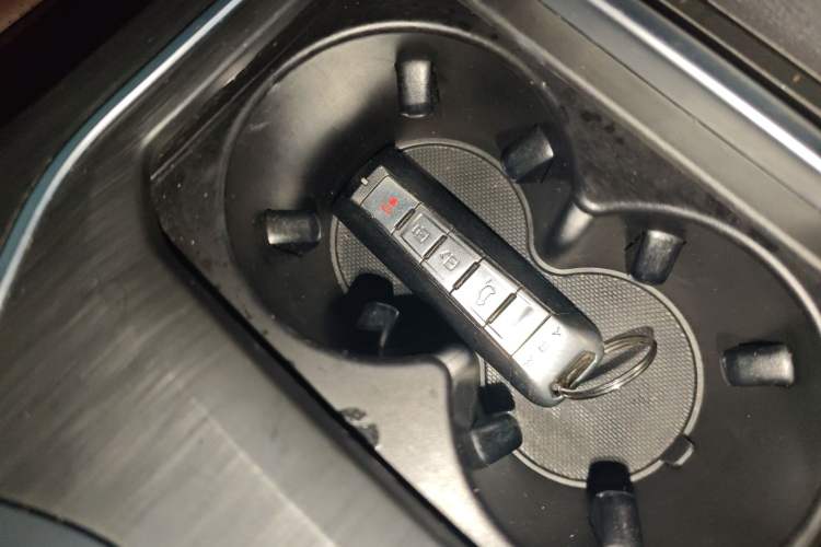 Used Wey VV6 2019 2.0T Two-Wheel-Drive Ultra-Luxury Version China VI Standard