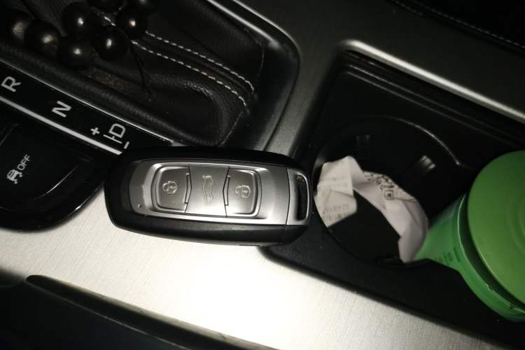 Used Geely Auto Emgrand X7 Sport 2016 1.8TD Automatic ZhiShang Model Vehicle Key