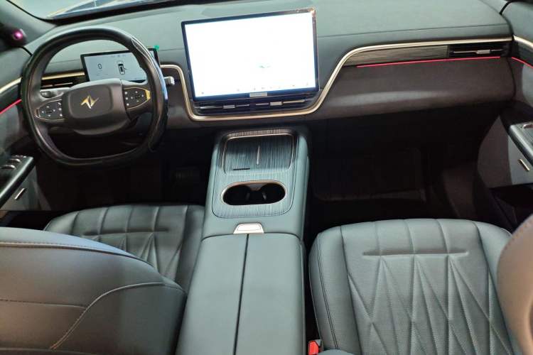 Used Dongfeng eπ eπ008 2025 210Max Range-Extended Version 5 Seats Center Console