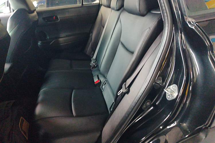 Used Toyota FRONTLANDER 2023 2.0L CVT Elite Edition
