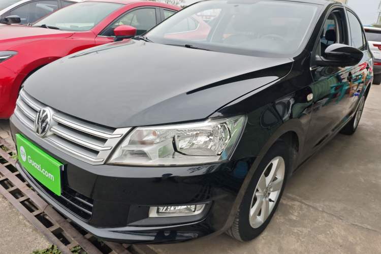 Used Volkswagen Santana 2015 1.6L Manual Comfort Edition