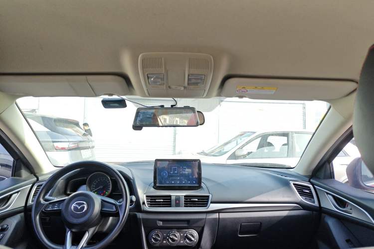 Used Mazda 3 Axela 2017 Sedan 1.5L Automatic Comfort Model Emission Standard China V