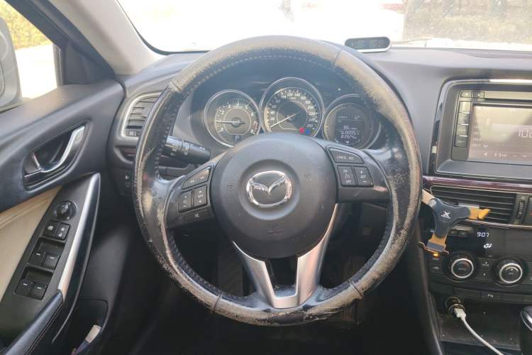 Used Mazda Atenza 2014 2.0L Blue Sky Luxury Edition
