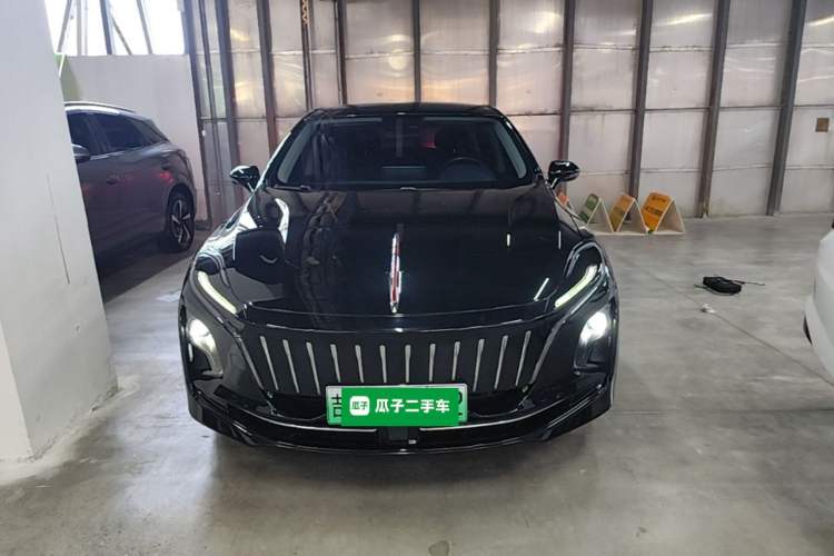 Used Hongqi E-QM5 2022 431 km Charge & Enjoy Edition Front