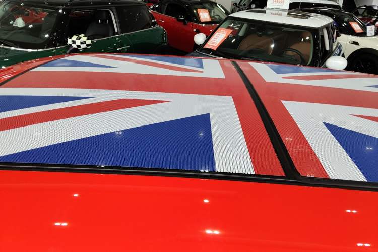 Used MINI MINI 2025 2.0T COOPER S Artist