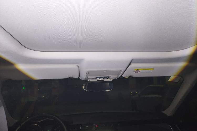 Used Land Rover Discovery 2018 3.0 SC V6 SE