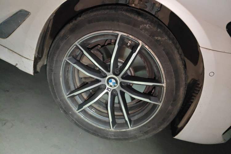 Used BMW 5 Series 2021 Facelifted 525Li M Sport Package
