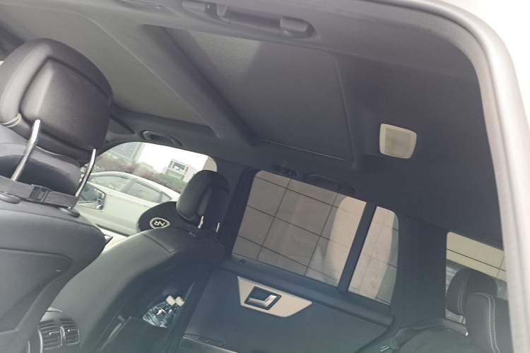 Used Mercedes-Benz GLK-Class 2015 GLK 300 4MATIC Fashion Edition Ultimate Version
