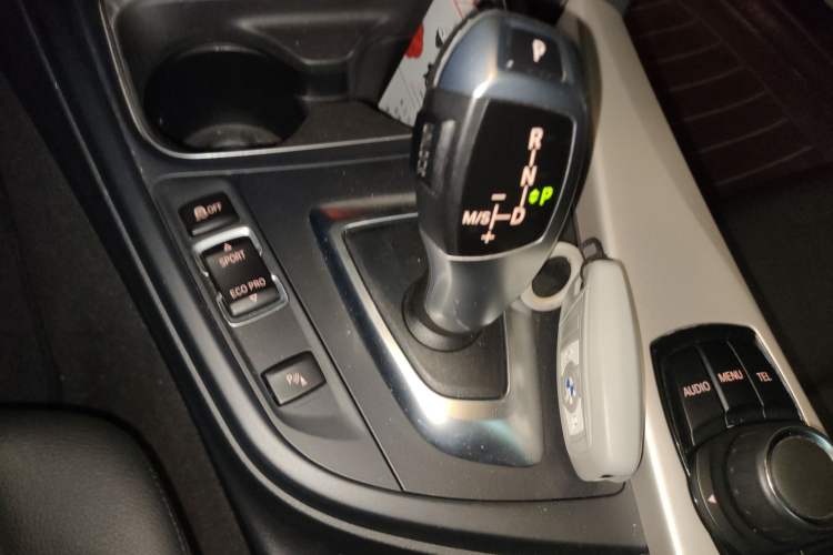 Used BMW 3 Series 2014 320Li Fashion Model
