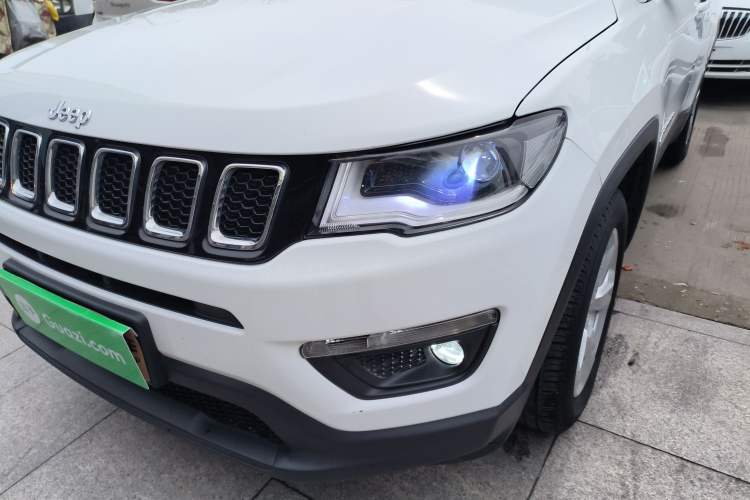 Used Jeep Compass 2017 200T Automatic Family Edition
