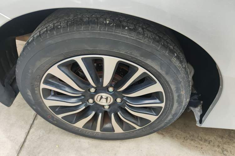 Used Honda Crider 2013 1.8L automatic comfort version
