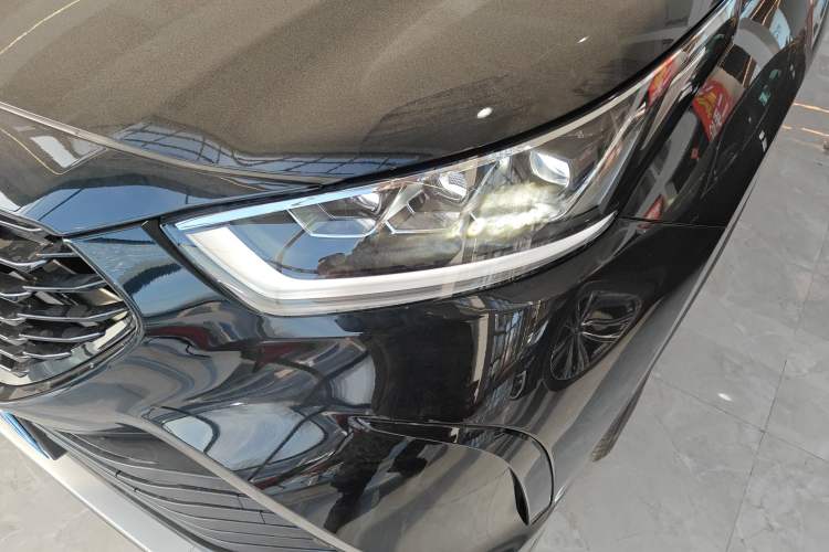 Used Toyota Crown Kluger 2026 Model 2.5L HEV All-Wheel-Drive Prestige Edition Left Front Headlight