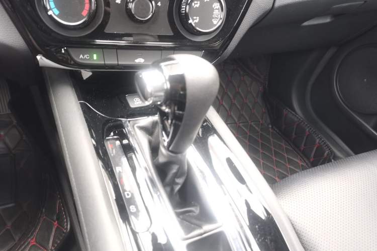 Used Honda Vezel 2016 1.8L CVT Front-Wheel Drive Pioneer Edition
