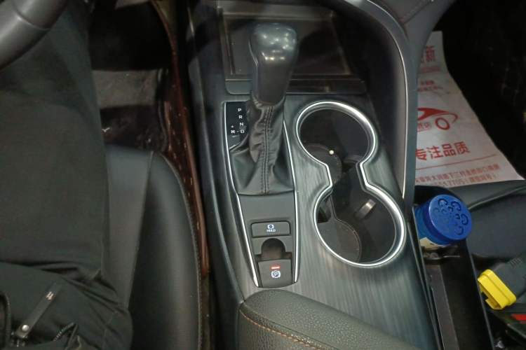 Used Toyota Camry 2021 2.0G Luxury Edition