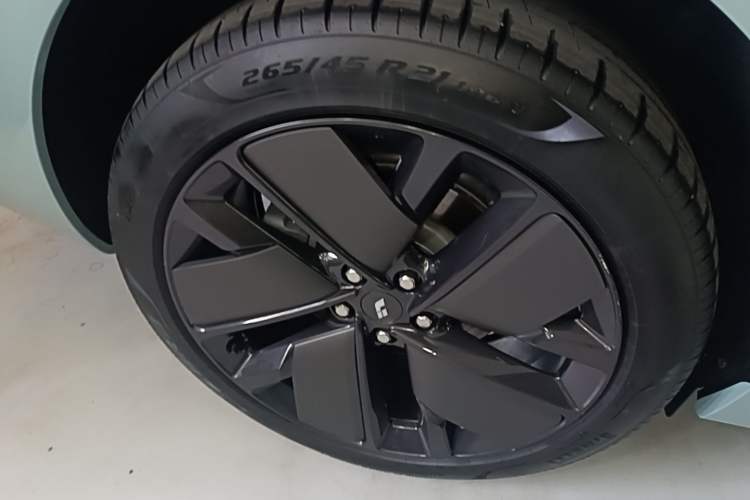 Used Li Auto L6 2025 Max Smart Refresh Edition
