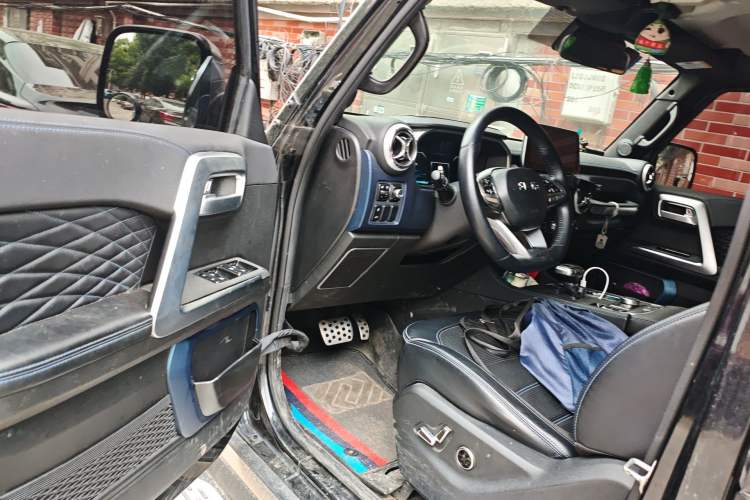 Used BAIC Off-Road BJ40 2020 2.0T Automatic Four-Wheel Drive Urban Hunter Edition Chivalrous Type
