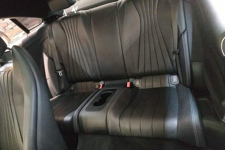 Used Mercedes-Benz E-Class 2023 E 260 Coupe
