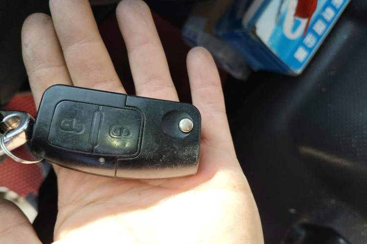 Used Foton Scenic G7 2017 2.0L Long-Wheelbase Commercial Van High Roof 2 Seats 4Q20M