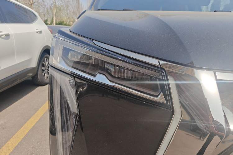 Used GAC Trumpchi Xiangwang M8 2026 Model Zongshi LiDAR Edition Right Front Headlight