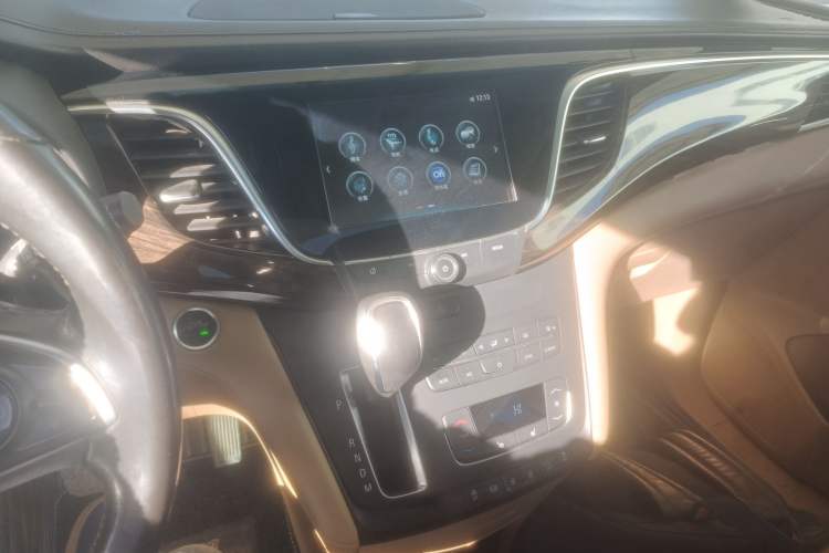 Used Buick GL8 2017 ES 28T Premium Version China V Standard
