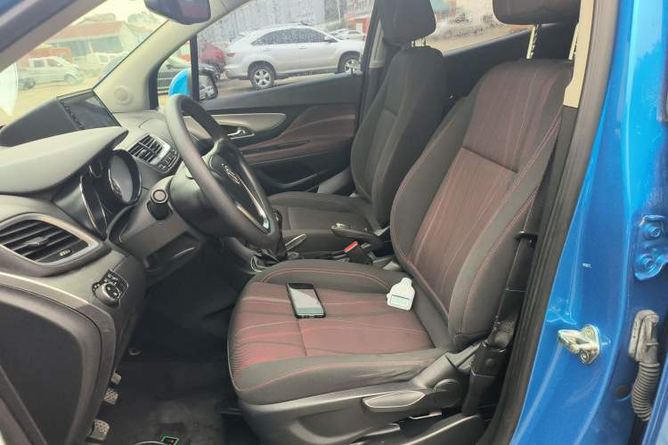 Used Buick Encore 2015 1.4T Manual Two-Wheel Drive Urban Advanced Model
