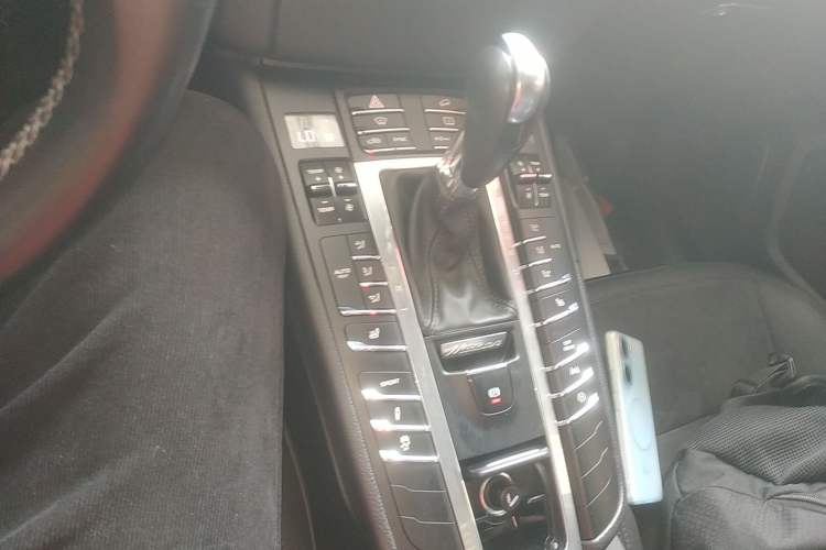 Used Porsche Macan 2017 Macan 2.0T Gear Lever