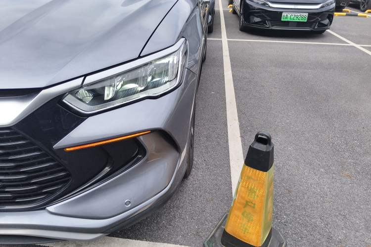 Used BYD Song Pro New Energy 2023 Champion Edition DM-i 71KM Navigation Model