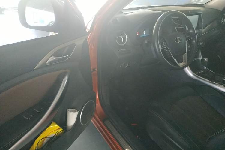 Used BYD Song 2016 GaiShi Edition 1.5TID Automatic Elite Model