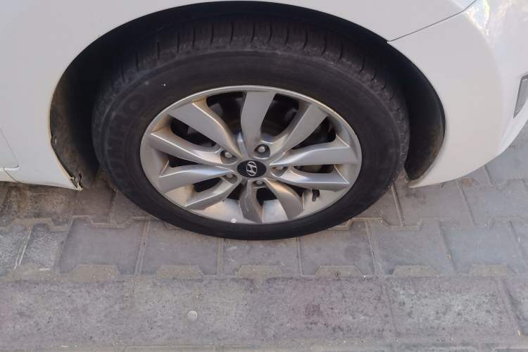 Used Hyundai Elantra (5th Generation / Langdong) 2015 1.6L Manual Fashion Edition