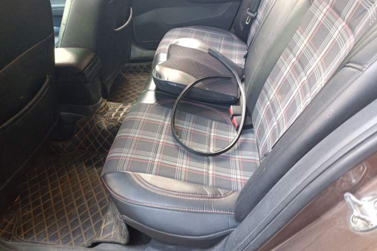 Used Volkswagen Jetta 2017 1.5L Manual Fashion Edition