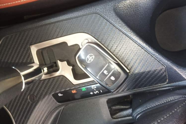 Used Toyota RAV4 2013 2.5L Automatic 4x4 Elite Edition Vehicle Key