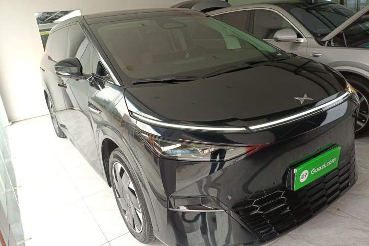 Used XPeng X9 2024 702 Ultra-Long Range Max
