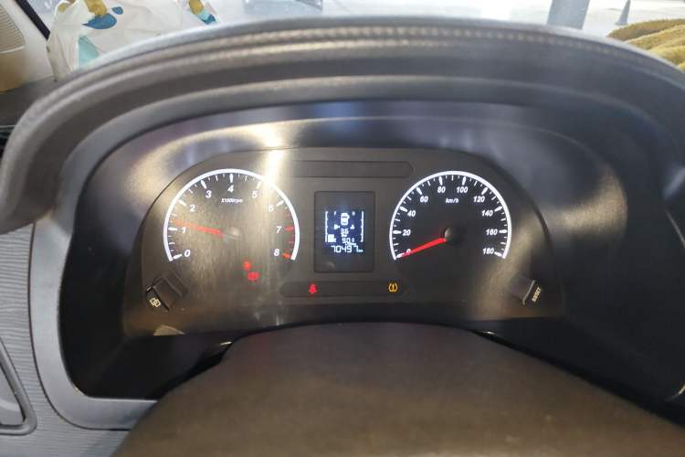 Used FORTHING Lingzhi 2022 M5L 2.0L Utility Model 7 Seats