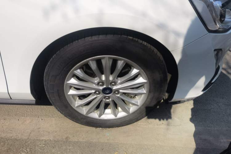 Used Ford Focus 2019 Hatchback EcoBoost 180 Automatic Trendy Model
