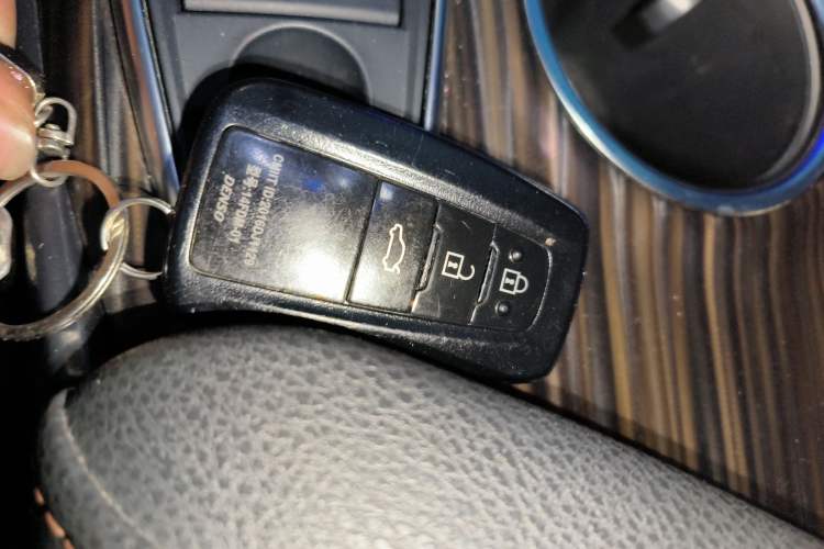 Used Toyota Camry 2019 Revised Version 2.0G Luxury Edition