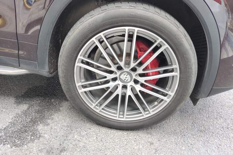 Used Porsche Cayenne 2014 Cayenne Platinum Edition 3.0T
