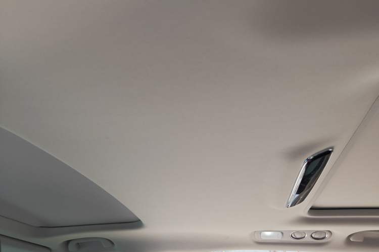 Used Honda Elysion 2022 2.0L eHEV Luxury First Edition
