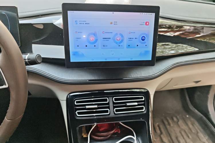 Used BYD Qin PLUS 2024 HONOR Edition DM-i 55KM Leading Model Audio And AC Panel