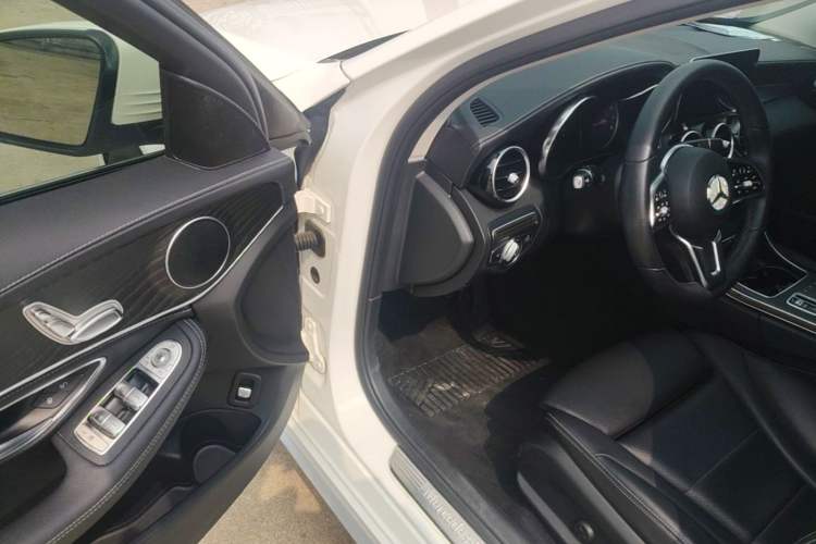 Used Mercedes-Benz C-Class 2019 C 180 L Fashion Edition Sport Version Driver Seat