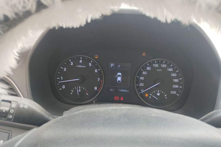 Used Hyundai Verna (new generation) 2016 1.6L Automatic Elite Edition TOP Instrument Cluster