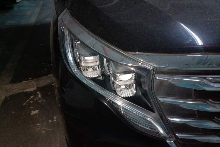 Used GAC Trumpchi M8 2018 320T Luxury Edition Exterior 6