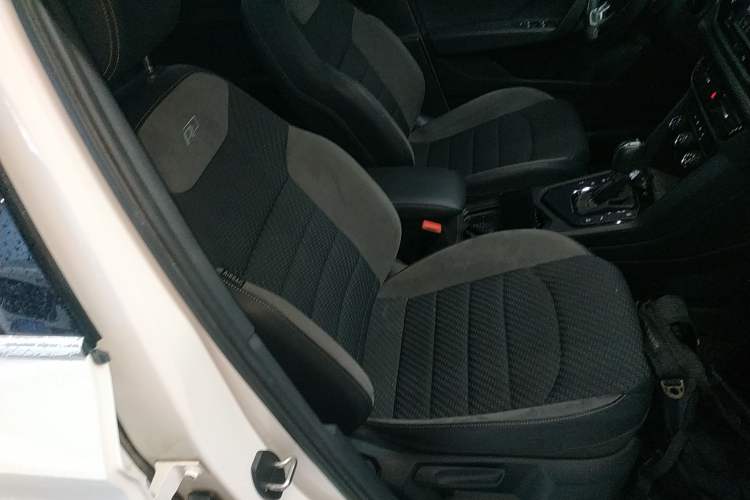 Used Volkswagen Tharu 2019 280TSI Two-Wheel Drive R-Line China VI Standard