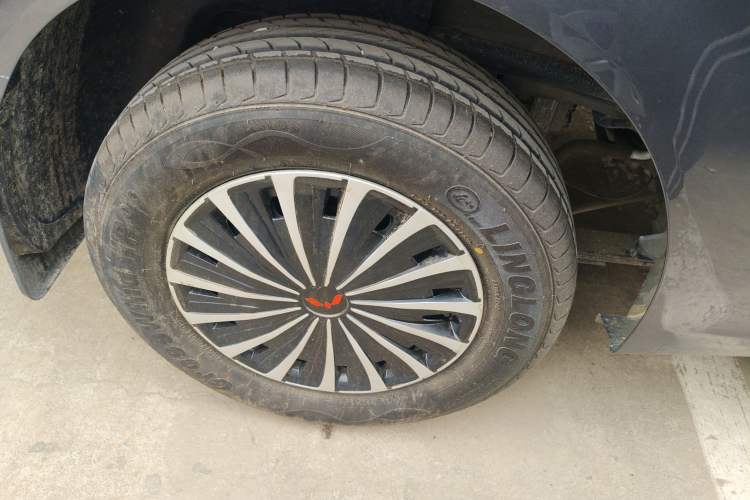 Used Wuling Hongguang New Energy 2025 Extended-Range Hybrid 50 km Standard Version